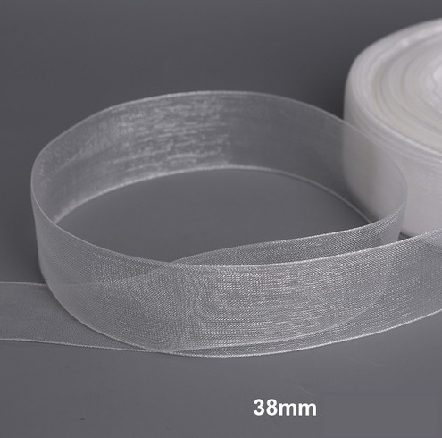 лента_из_органзы_белого_цвета__шириной_38_мм___1_м__1.jpg